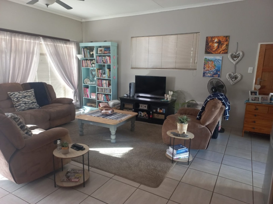 3 Bedroom Property for Sale in Flamwood North West
